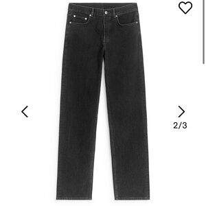 Arket ‘OCEAN Loose Straight Jeans’